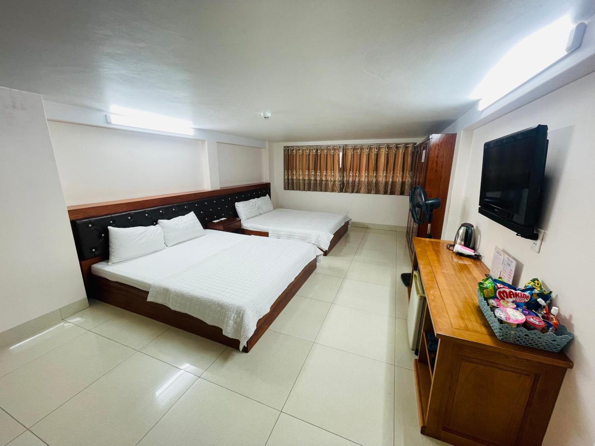 Victoria Hotel Ha Long Exterior photo